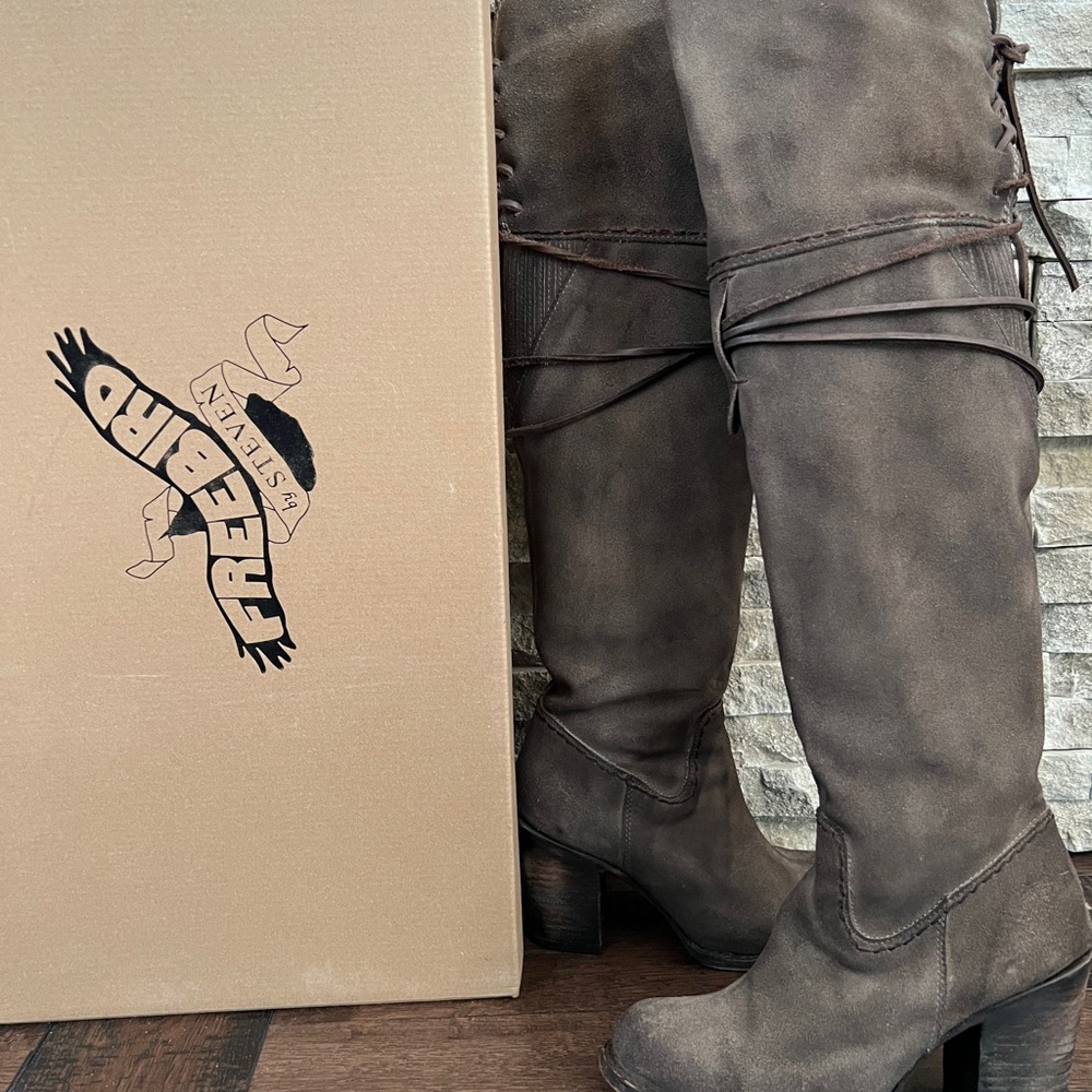 PRICE DROP! Freebird Brown Heeled Boots with Relaxed Elegance